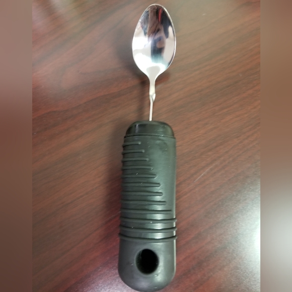 Easy grip utensil set with weighted handles - Picture 3 of 5